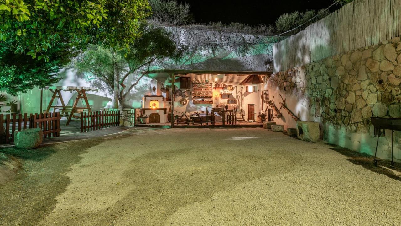 Emilia'S Little Farmhouses Agioi Anargyroi  Exterior foto