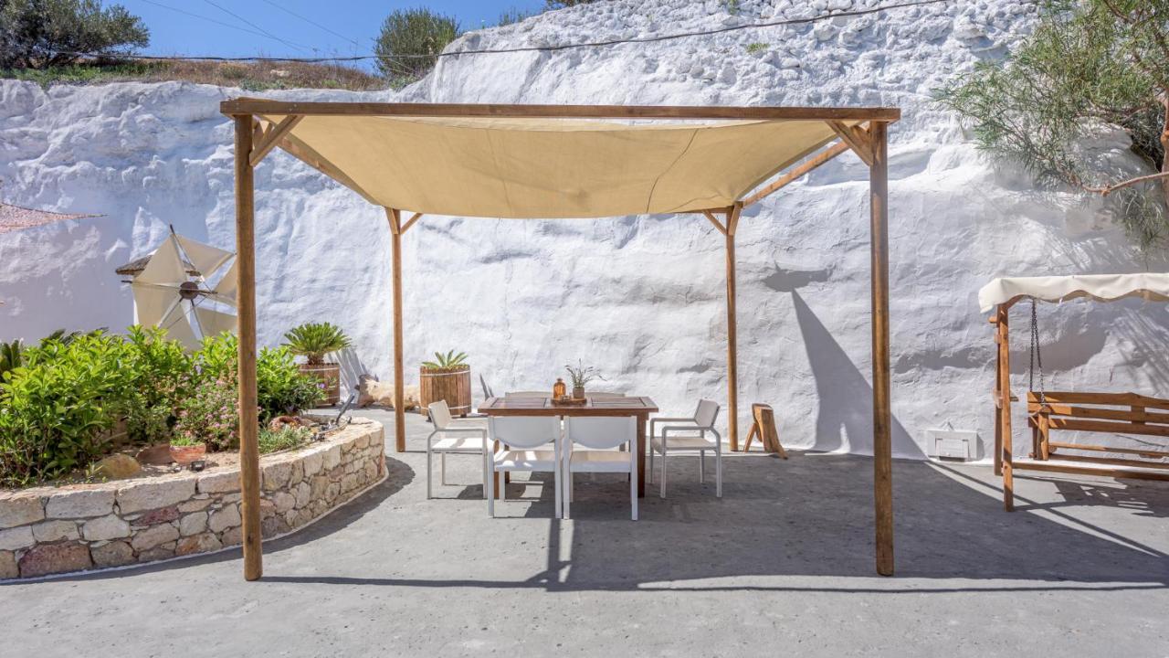 Emilia'S Little Farmhouses Agioi Anargyroi  Exterior foto